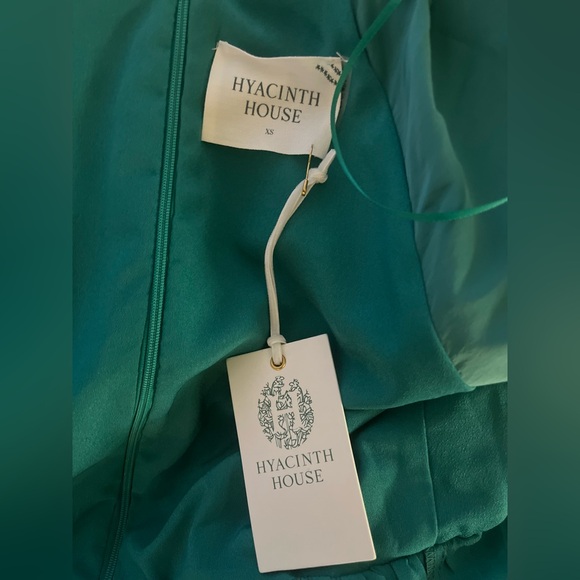 Hyacinth House Emerald Green Tuckernuck XS Ruched V-Neck Genevieve Mini Dress - Picture 11 of 11